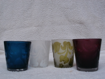7 cm hohes Votivglas Ornamente in 4 Farben