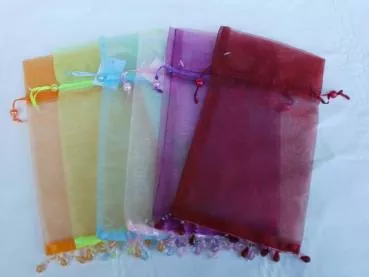 27 cm große Organza Säckchen mit Abschlußborte 27 cm große Organza Säckchen mit Abschlußborte