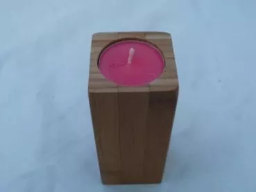 Teelichthalter aus Holz ca. 12 cm hoch Teelichthalter aus Holz ca. 12 cm hoch