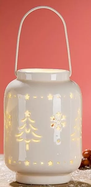 13 cm hohes Windlicht aus Porzellan mit LED Beleuchtung in Beige mit Tannenbaum und Eiskristall