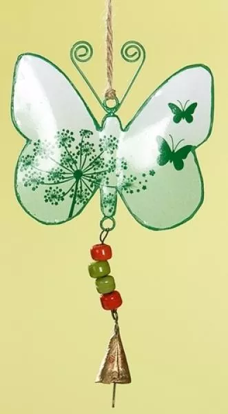 24 cm großer Dekohänger Schmetterling aus Metall in Hellgrün