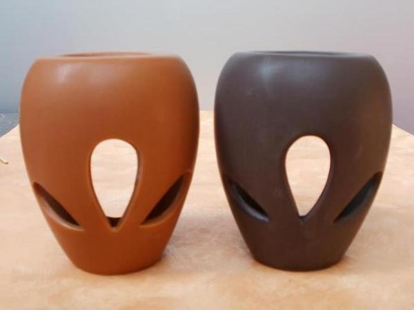 Duftlampe aus Keramik in braun oder dunkelbraun