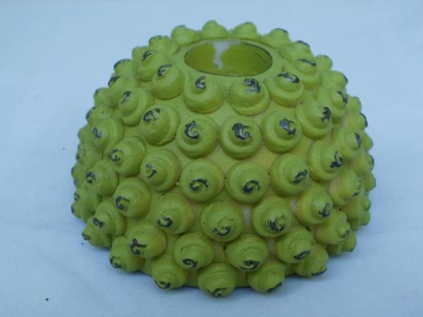 10 cm großer grüner Kerzenhalter für Maxi-Teelichter und Stabkerzen.