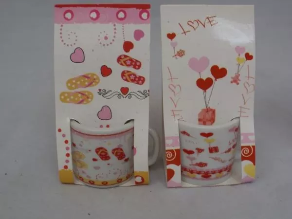 4 Mini-Tassen love aus Keramik
